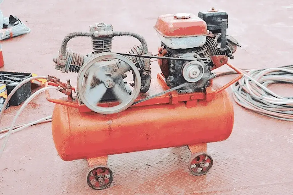 8 Top Essential Wood Workshop Tools 4