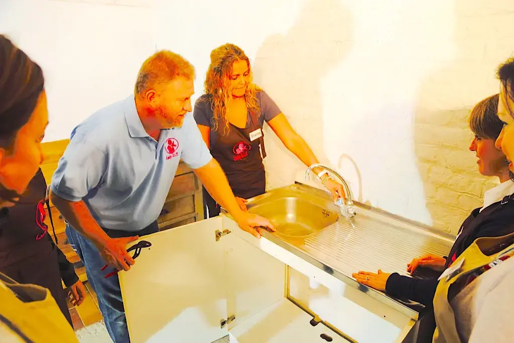 How To Fix Plumbing Issues In Your Apartment 2